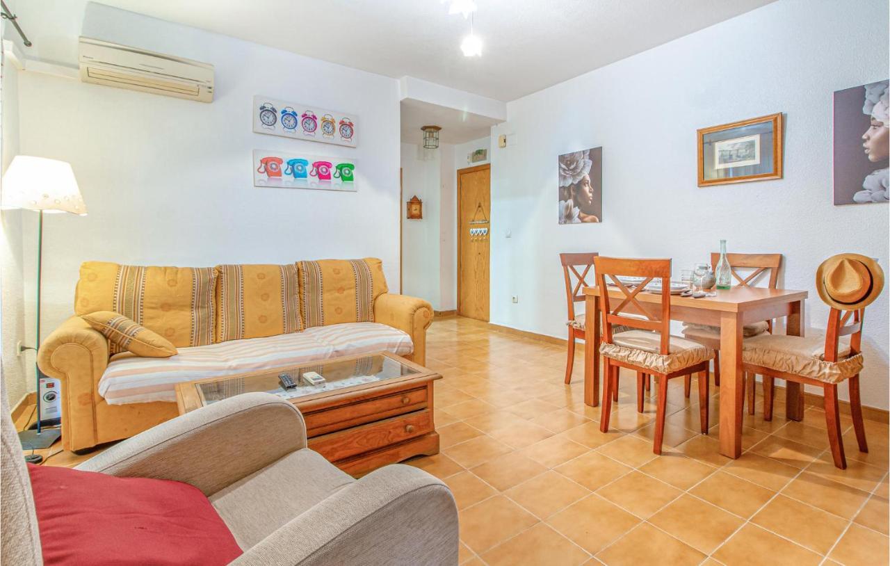 1 Bedroom Nice Apartment In Santa Pola Kültér fotó