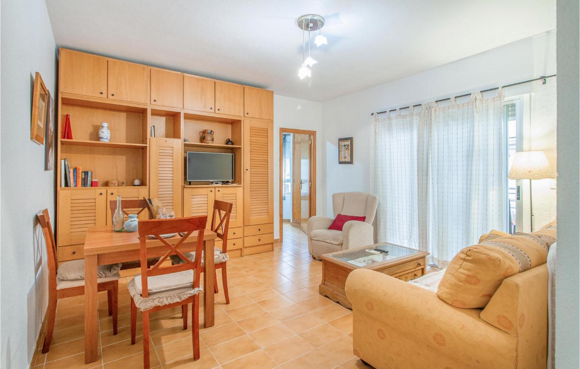 1 Bedroom Nice Apartment In Santa Pola Kültér fotó